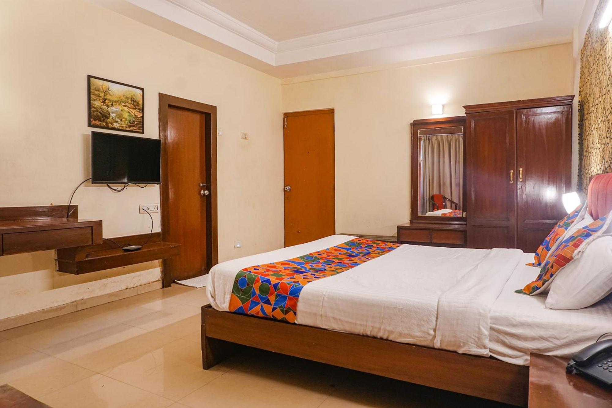Fabhotel Prime Sukhsagar Resort ロナバラ エクステリア 写真