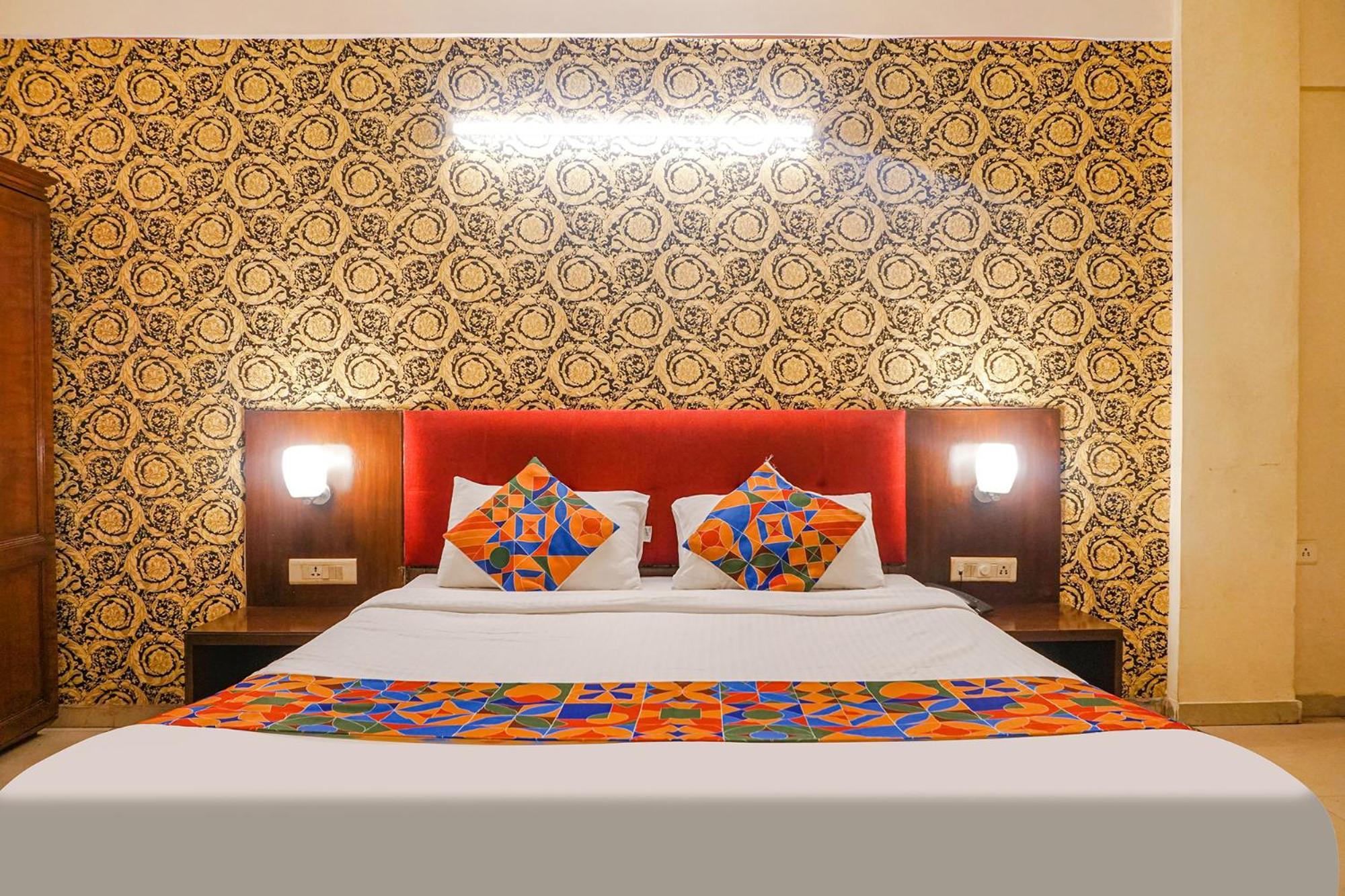 Fabhotel Prime Sukhsagar Resort ロナバラ エクステリア 写真