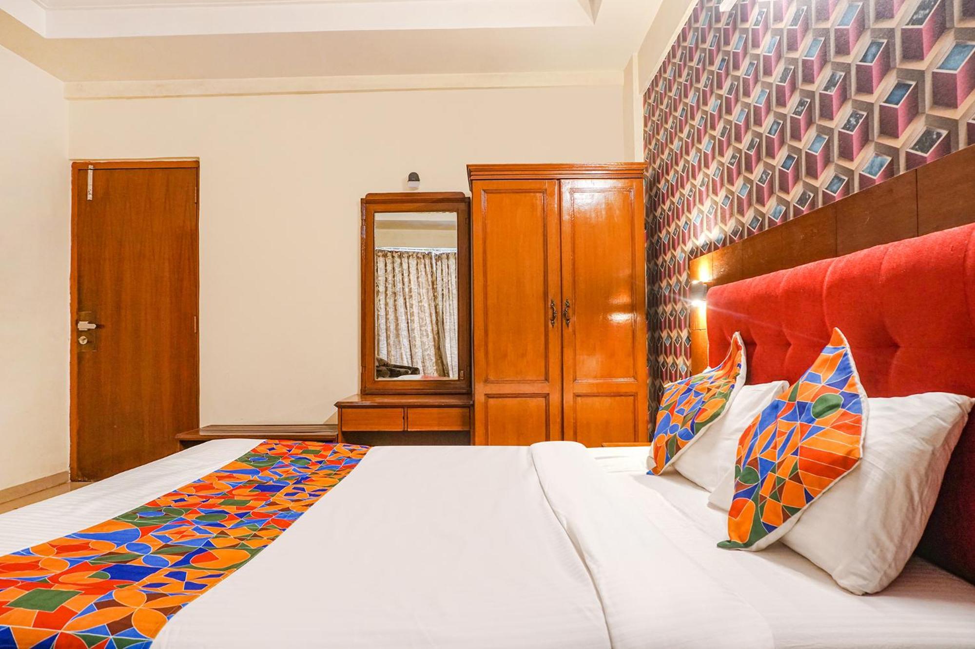 Fabhotel Prime Sukhsagar Resort ロナバラ エクステリア 写真