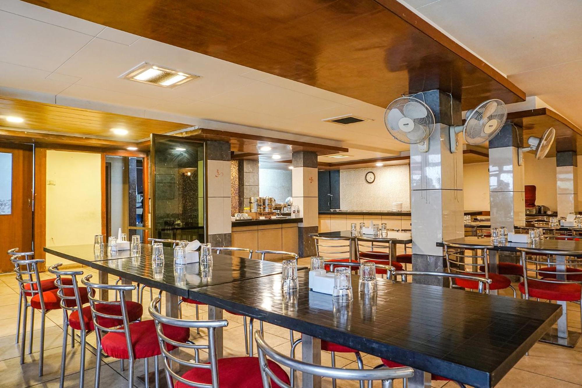 Fabhotel Prime Sukhsagar Resort ロナバラ エクステリア 写真