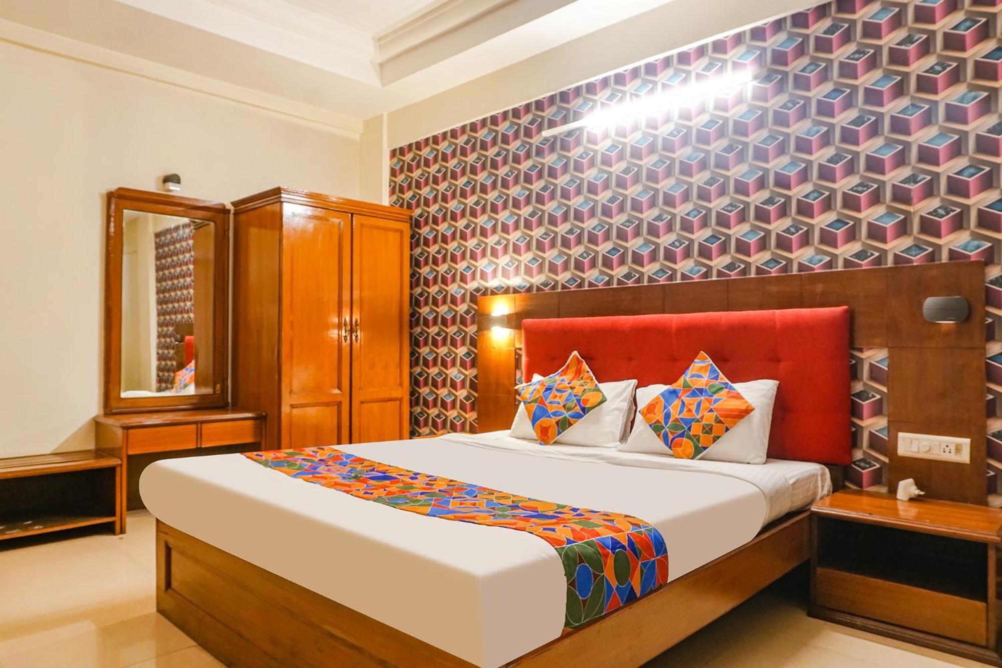 Fabhotel Prime Sukhsagar Resort ロナバラ エクステリア 写真