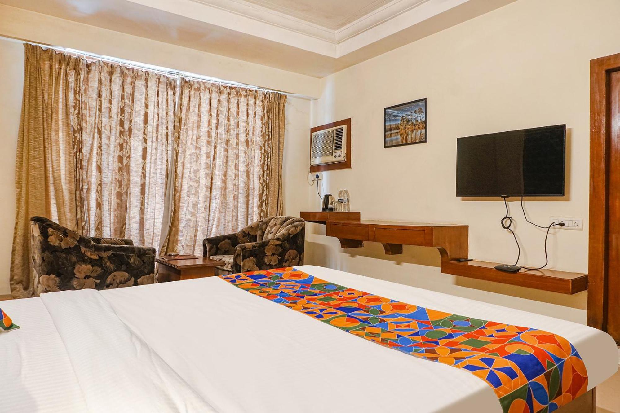 Fabhotel Prime Sukhsagar Resort ロナバラ エクステリア 写真